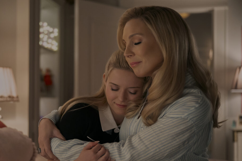 Lexi Minetree, June Diane Raphael