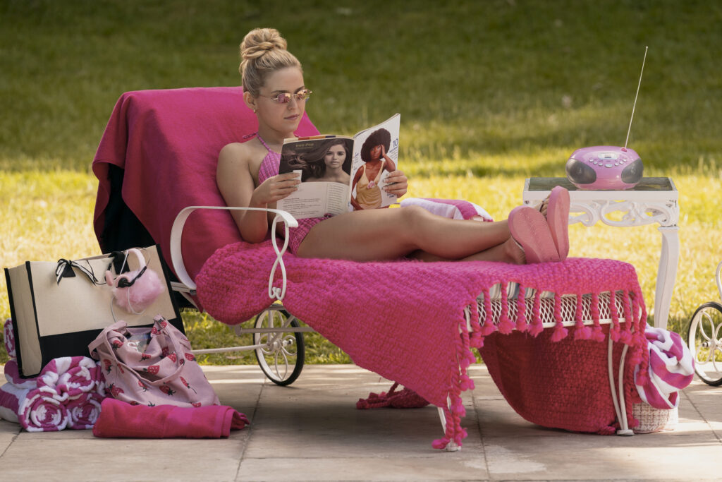 Elle Woods (Lexi Minetree) in ELLE.

Photo Credit: Jessica Brooks/Prime Video