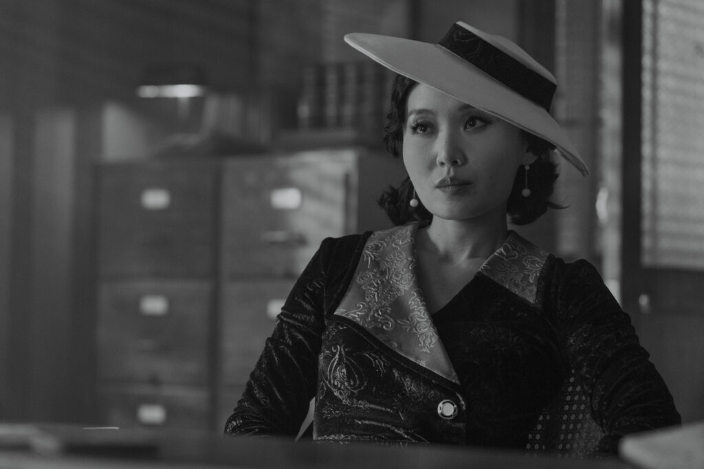 Cat Hardy (Li Jun Li) in SPIDER-NOIR
Photo: Aaron Epstein/Prime
© Amazon Content Services LLC