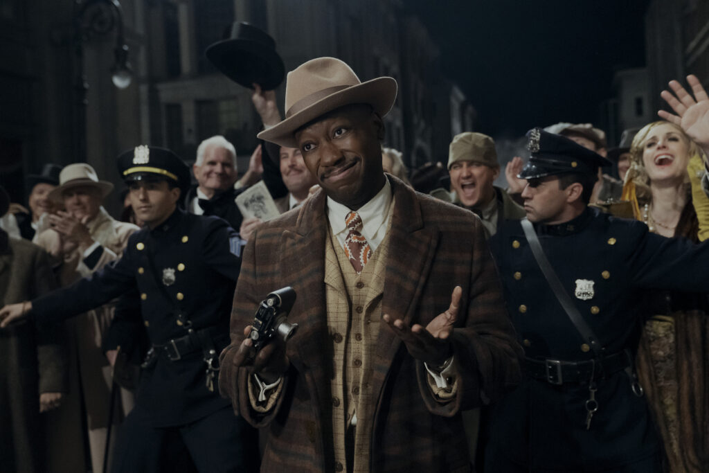 Robbie Robertson (Lamorne Morris) in SPIDER-NOIR
Photo: Aaron Epstein/Prime
© Amazon Content Services LLC