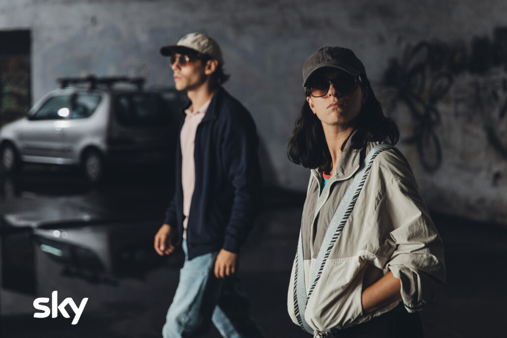 Immagini dall'episodio 4 di Rosa Elettrica in Fuga con il Nemico