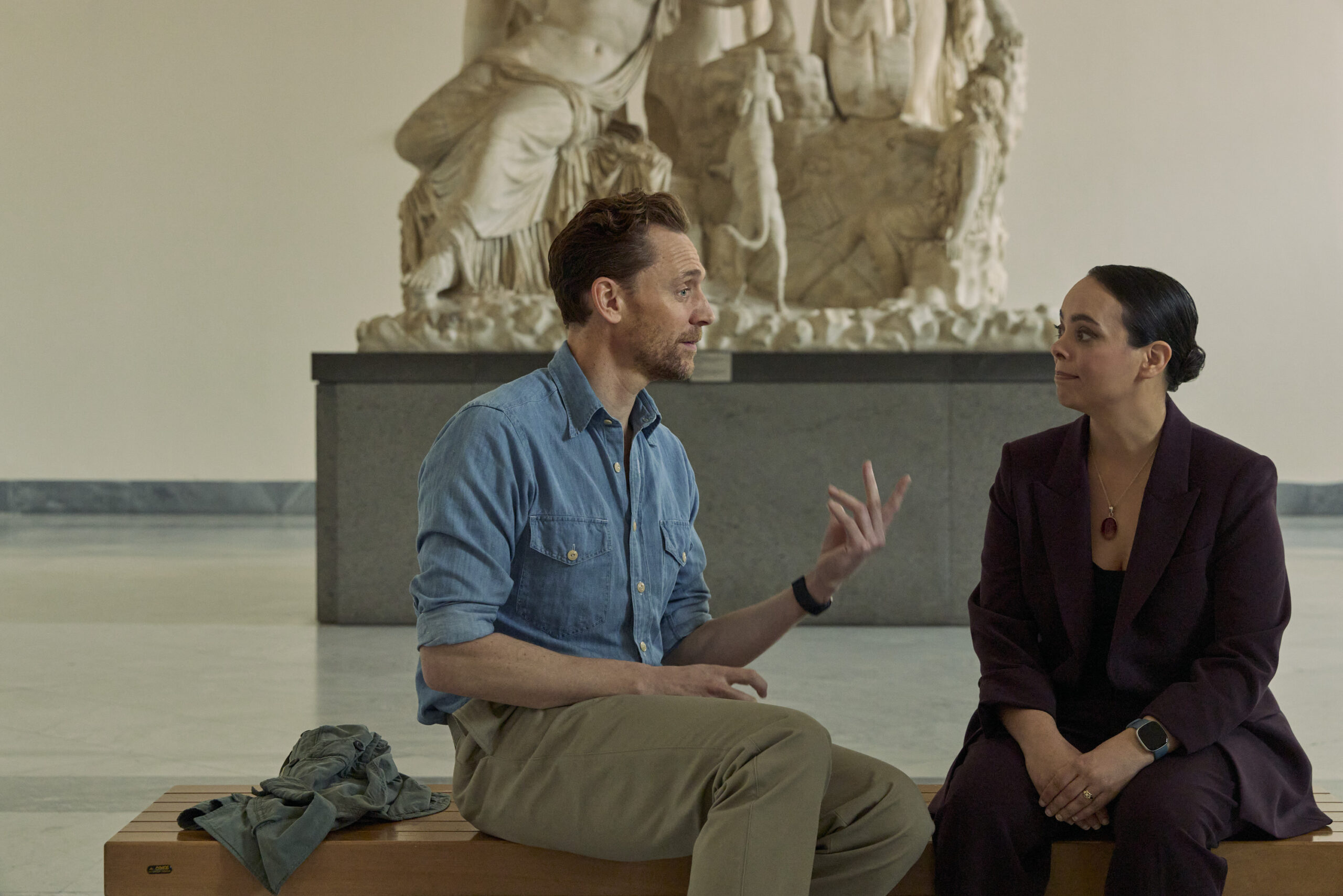 Tom Hiddleston con Dr. Sarita Robinson